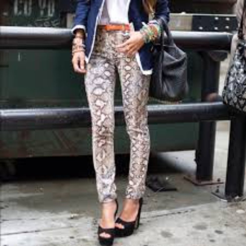 Cabi Snake Skin Print Jeans Sz4
